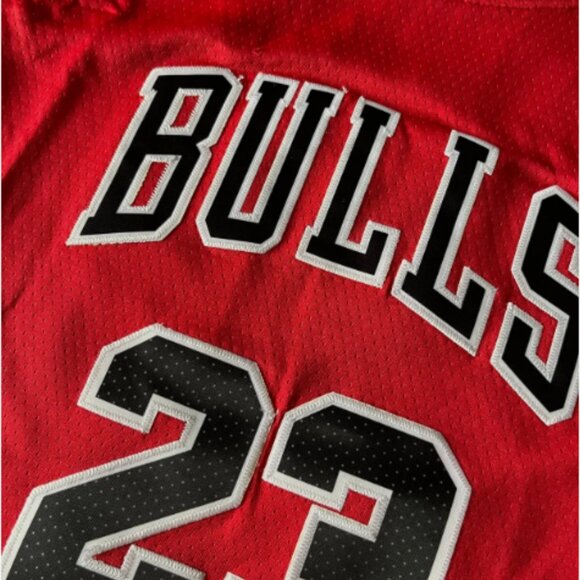 Youth Chicago Michael Jordan #23 Red Jersey - Picture 2 of 4